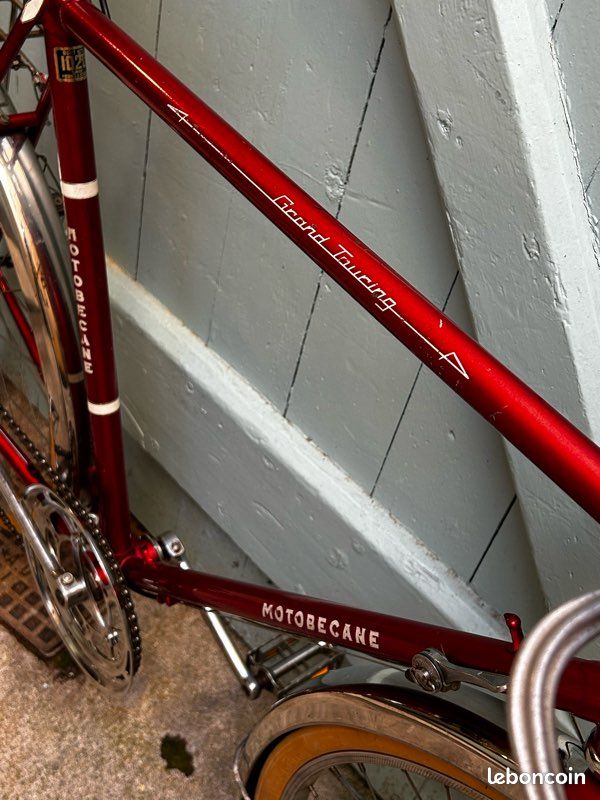 Vélo Motobecane Vintage Randonneur - Taille 57 - 26 Pouces - 15 Vitesses - Bleu