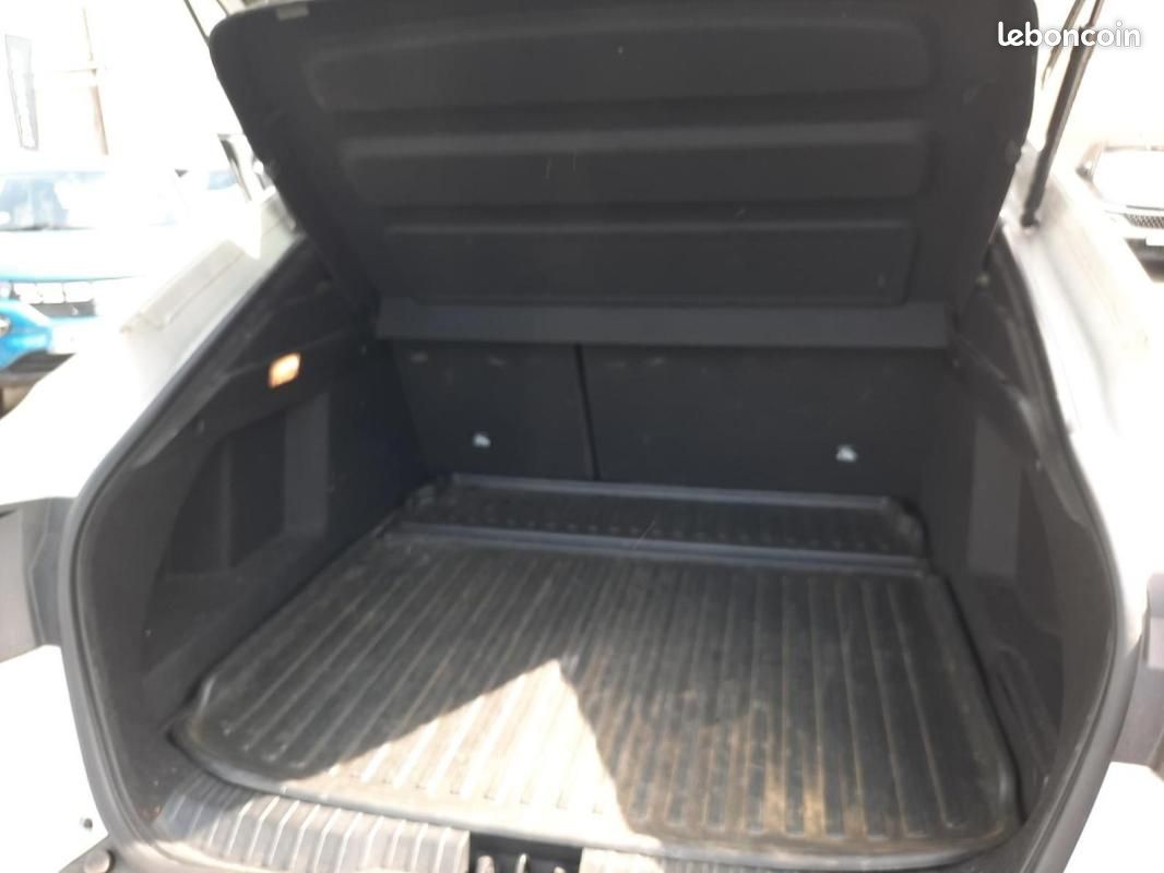 Renault Arkana E-Tech hybride 145 - 22 Engineered (image 20)
