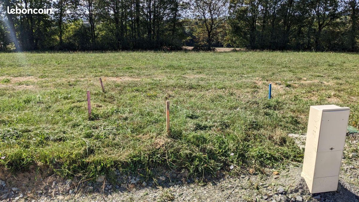 Terrain 409 m² · à La Couyère · 409 m² · 45 687 €