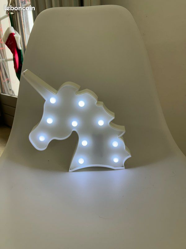 Licorne lumineuse (image 1)