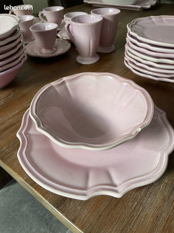 ANCIENNE SAUCIÈRE DE table en porcelaine rose et doré B.F. France