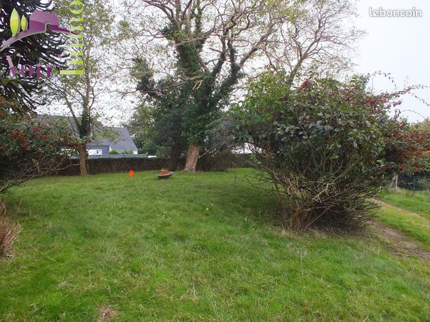 Terrain 550 m² LOGONNA DAOULAS