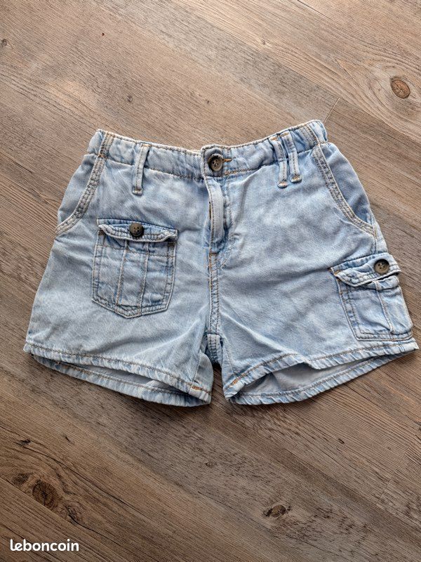 2 shorts ZARA 9 ans coton et kiabi 8 ans viscose polyamide - Vêtements