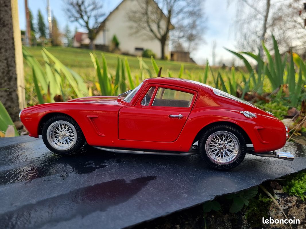 Ferrari 250 GT SWB Berlinette 1961 Jaune – Miniature 1/18 Jouef Evolution, Voiture De Sport