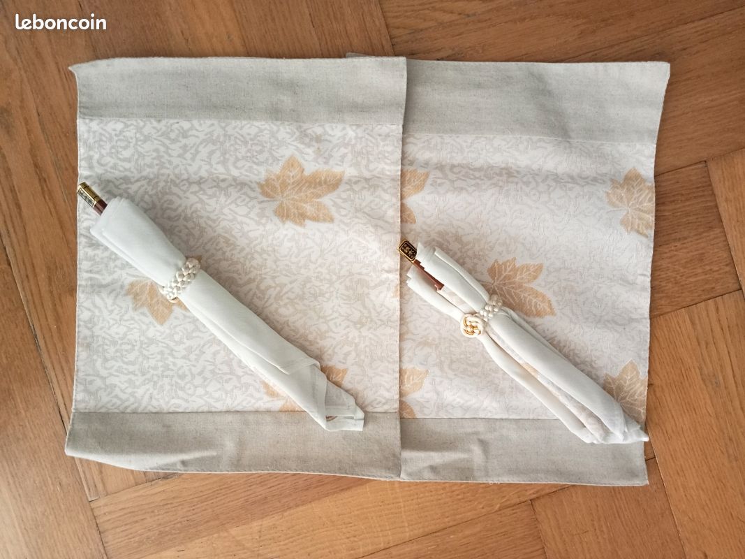 NEUF : 2 sets de table asiatiques, avec serviettes et baguettes (image 1)