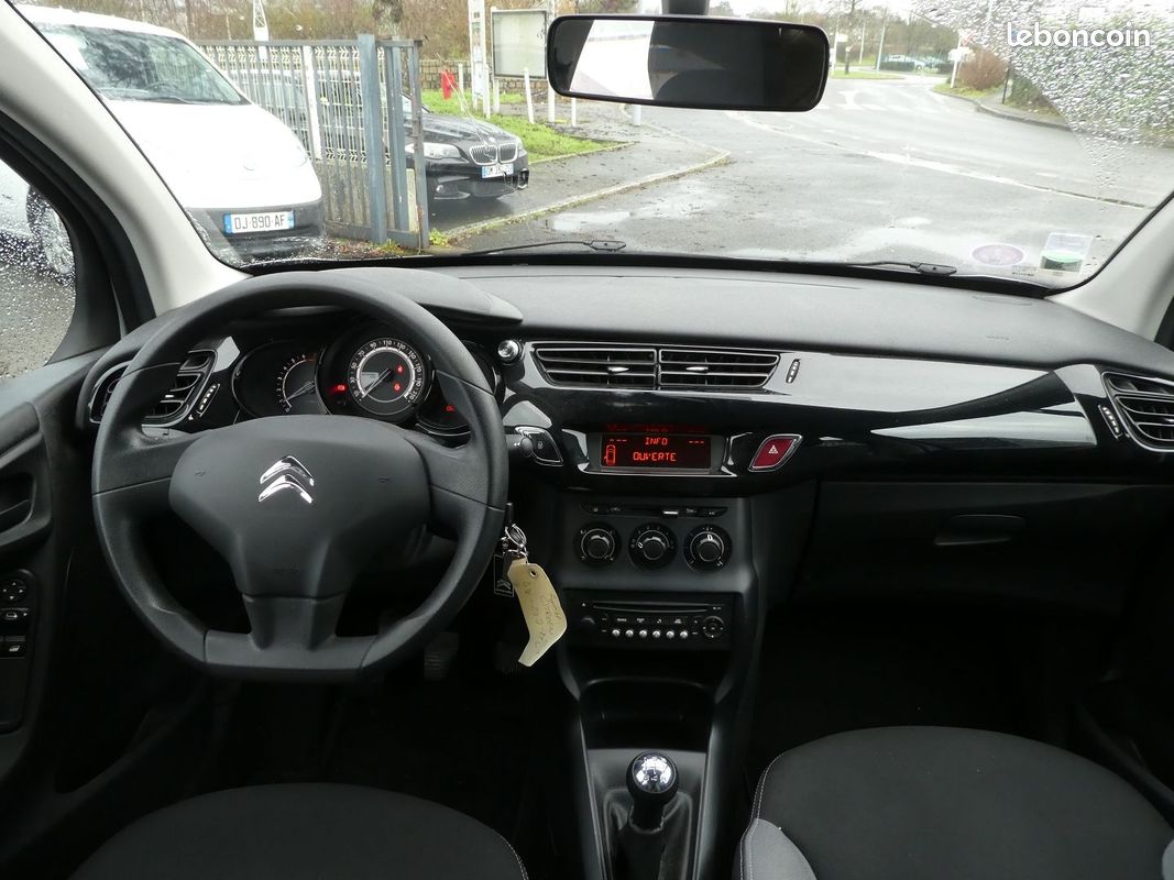 Citroen C3 1.2 PURETECH VITAMINE II (image 4)
