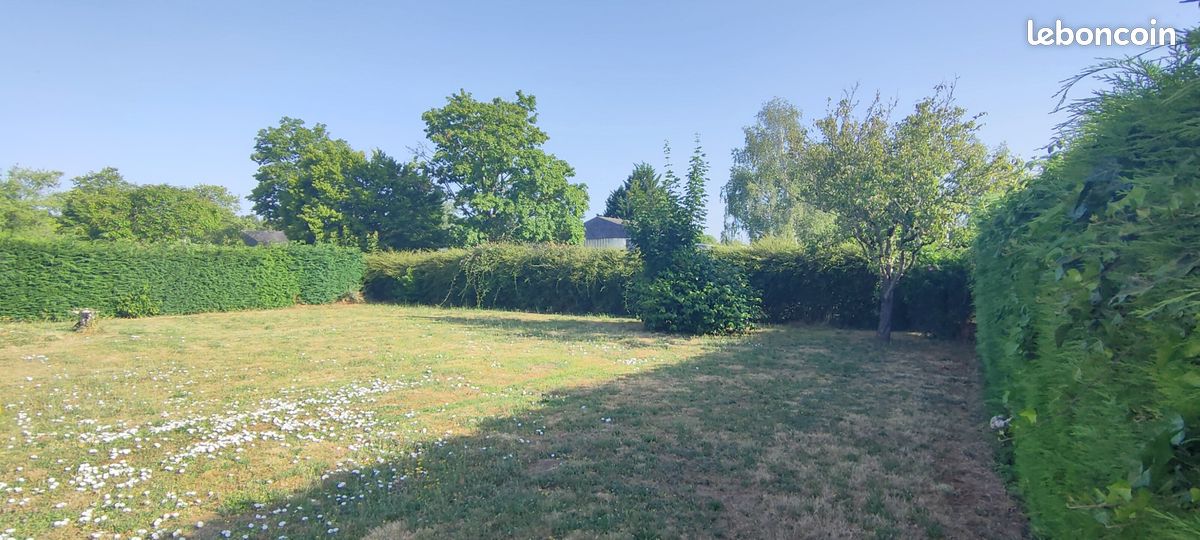 Terrain 355 m² · à Avrillé · 355 m² · 141 000 €