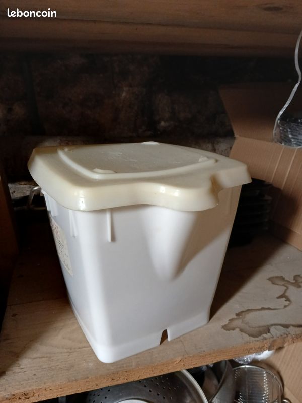 2 bac gilac blanc 12 litre (image 1)