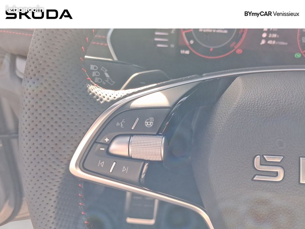 SKODA Octavia Combi 2.0 TFSI 265 ch DSG7 RS (image 17)