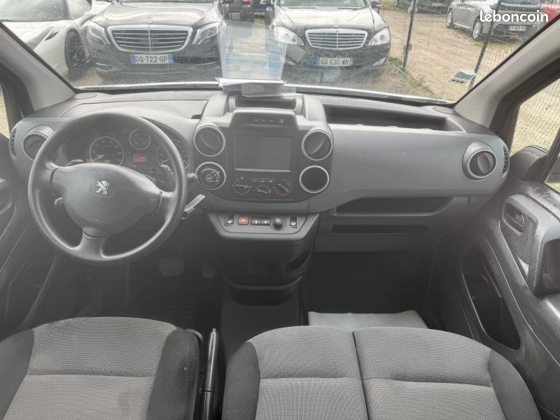 Peugeot PARTNER STANDARD 1.6 BLUEHDI 100CH S&S PREMIUM PACK ETG6 BOÎTE AUTOMATIQUE (image 5)