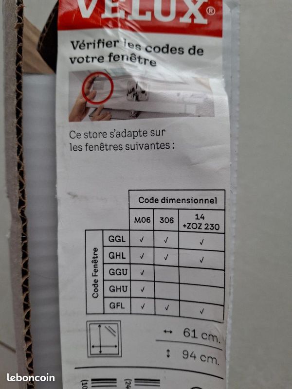 Store occultant noir pour velux (image 3)