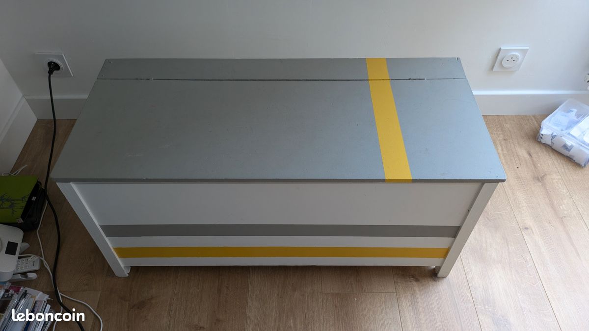 Coffre rangement (image 1)