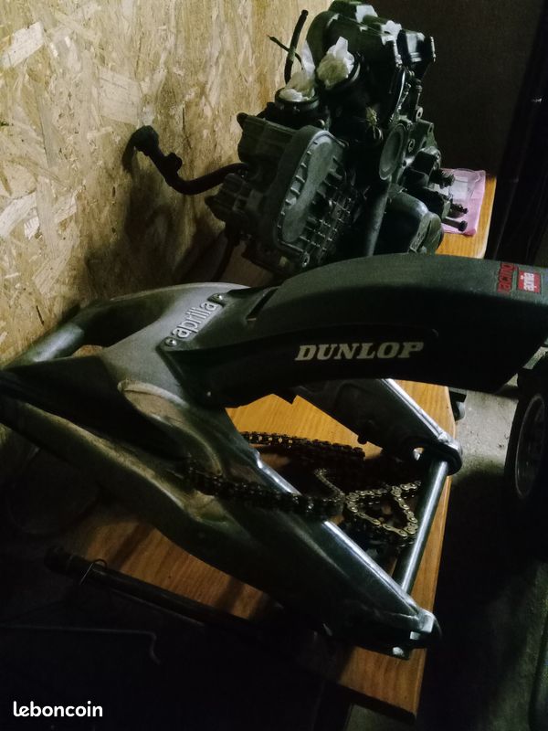 Bras oscillant complet Aprilia rsv 1000 1998-2003 (image 3)