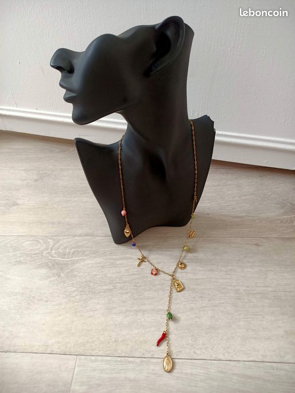 Collier/Sautoir cravate à breloques petit piment by Milë Mila (image 1)