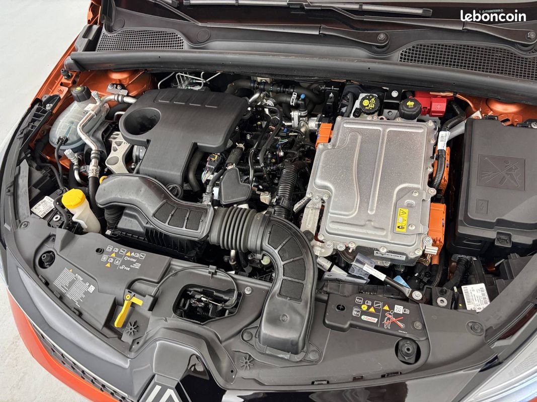 RENAULT Clio E-Tech full hybrid 145 ch GSR2 Evolution (image 26)