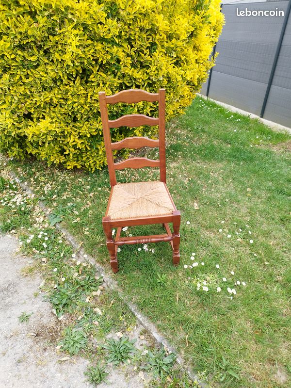 Vend 7 chaises chêne (image 1)