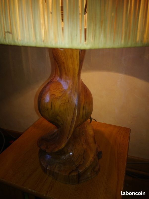 Lampe en bois (image 3)