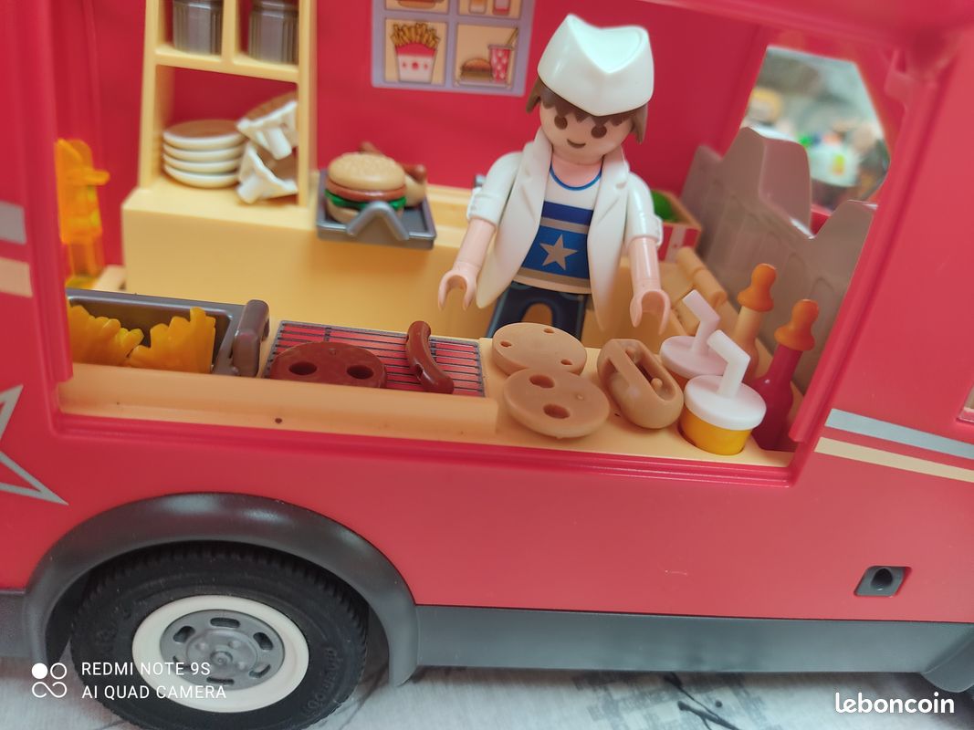 Vends camion restaurant (image 2)