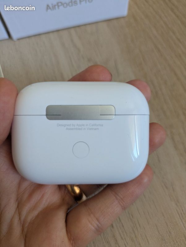 Airpods pro 2 (image 4)