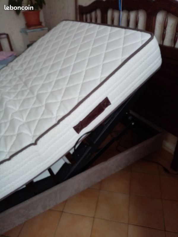 Matelas +sommier éléctrique (image 1)