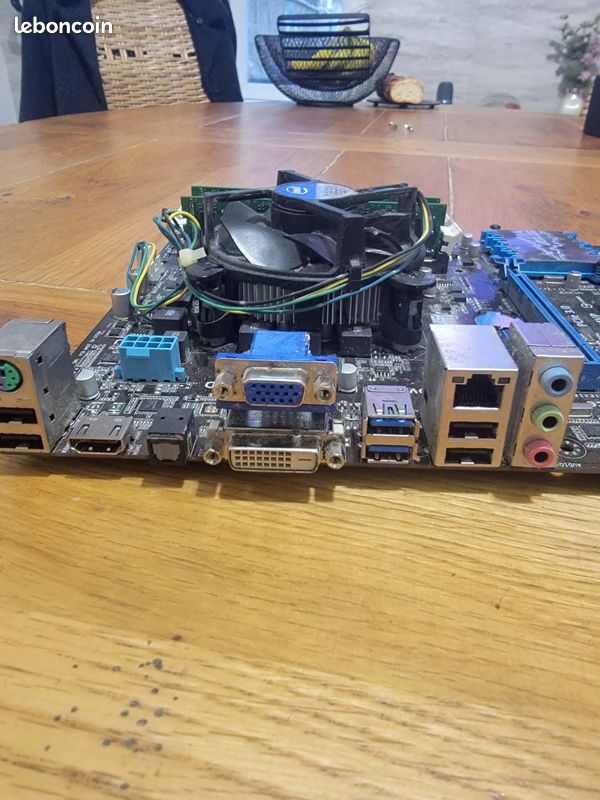 Carte Mère Asus processeur et Ram - Accessoires informatique