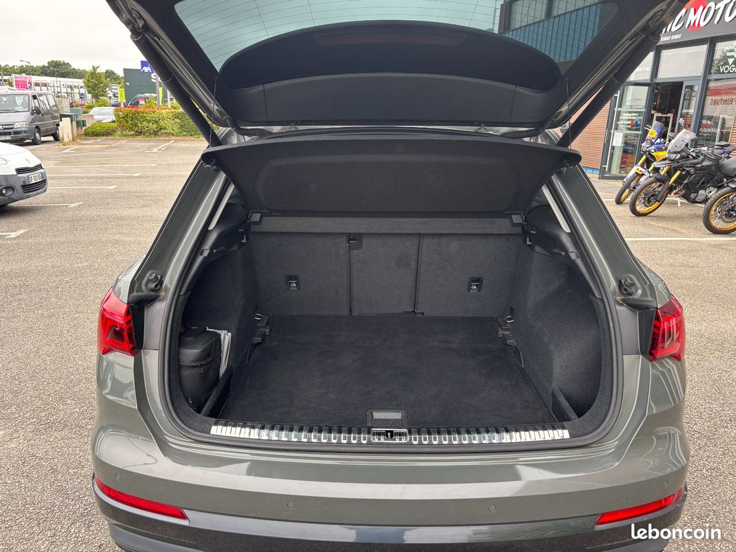 AUDI Q3 Q3 35 TDI 150 ch S tronic 7 Design Luxe OPTIONS/PHARES MATRIX/JANTES SPORT/BANG OLUFSEN/SUIVI COMPLE (image 12)