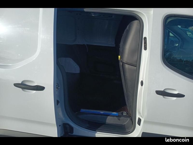 Citroen Berlingo Van M 650kg BlueHDi 100ch S&S Cabine Extenso 3 places Pack Driver Connect (image 14)