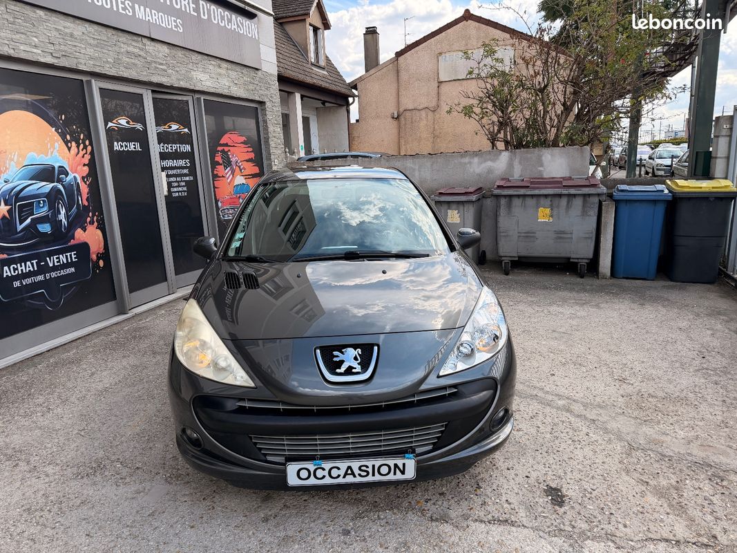 PEUGEOT 206+ 1.4 HDi 70ch BLUE LION Urban pack confort (image 2)