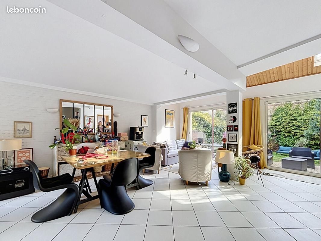Maison 6 pièces 160 m² · à Rouen · 160 m² · 1 850 €/mois