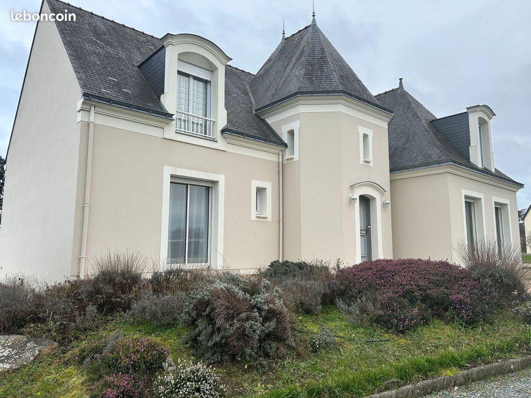 Maison 6 pièces 208 m² · à Chalonnes-sur-Loire · 208 m² · 635 400 €