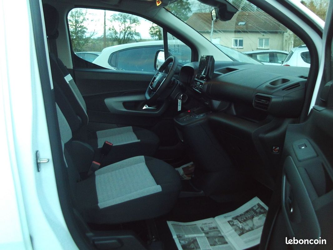 Citroen BERLINGO 1.5 BLUE HDI 130CH CABINE APPROFONDIE M PLUS EAT8 BOITE AUTO 5 PLACES (image 7)