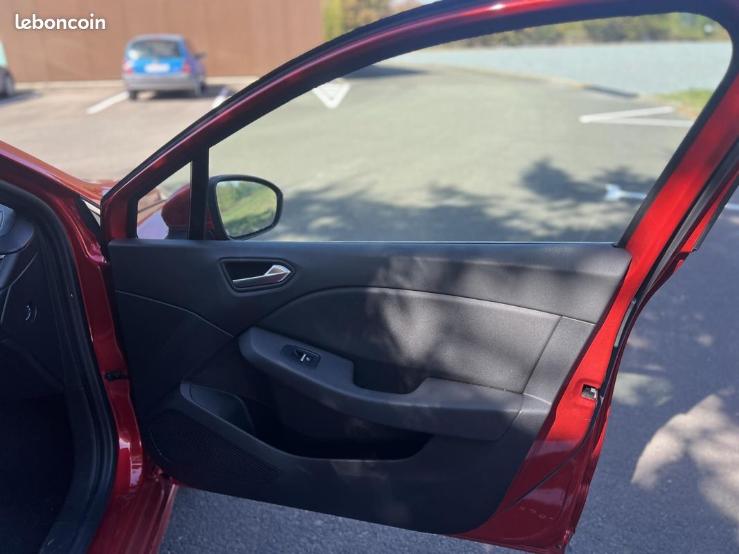 RENAULT CLIO GARANTIE 6 MOIS - 1.0 Tce 100 (image 13)