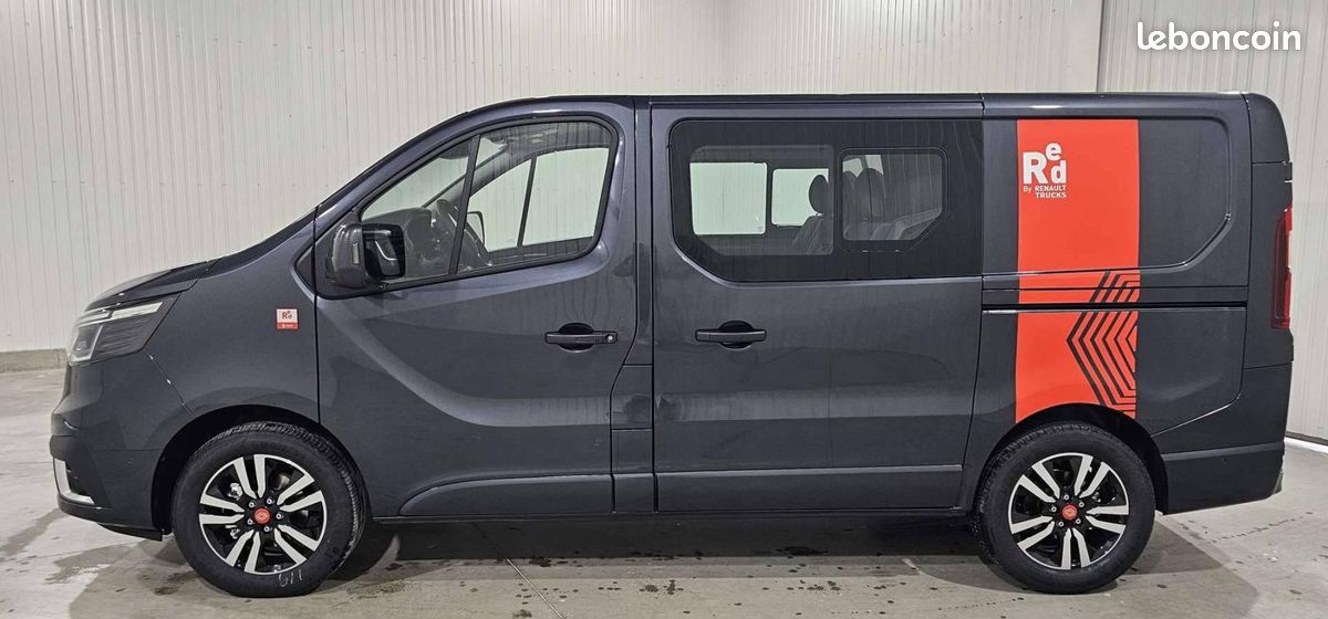 Renault Trafic CABINE APPROFONDIE CA L1H1 BLUE DCI 170 BVA9 RED EDITION EXCLUSIVE (image 6)