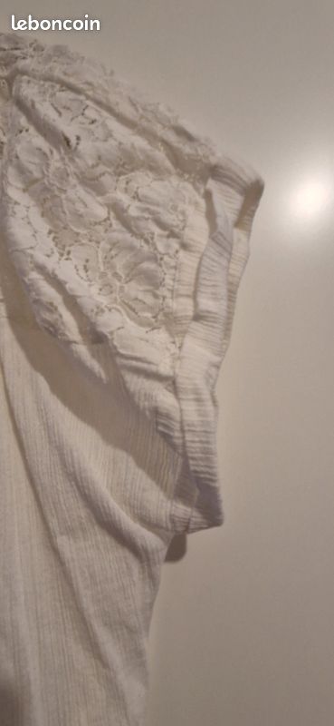 T-shirt (image 3)