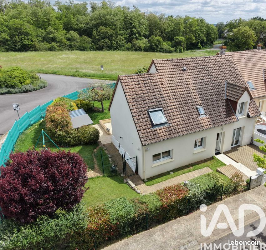 Maison 7 pièces 121 m² · à La Chaussée-Saint-Victor · 121 m² · 239 000 €