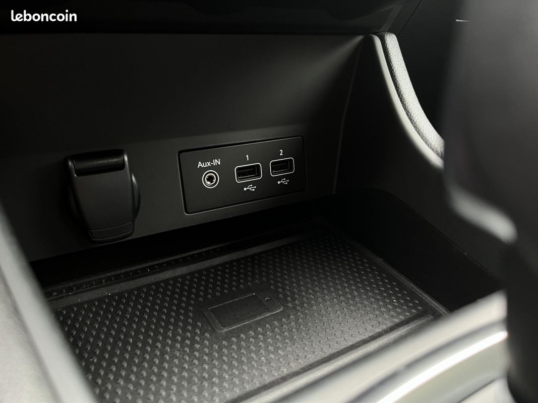 Renault Captur (2) Intens E-Tech hybride 145 -21 (image 19)