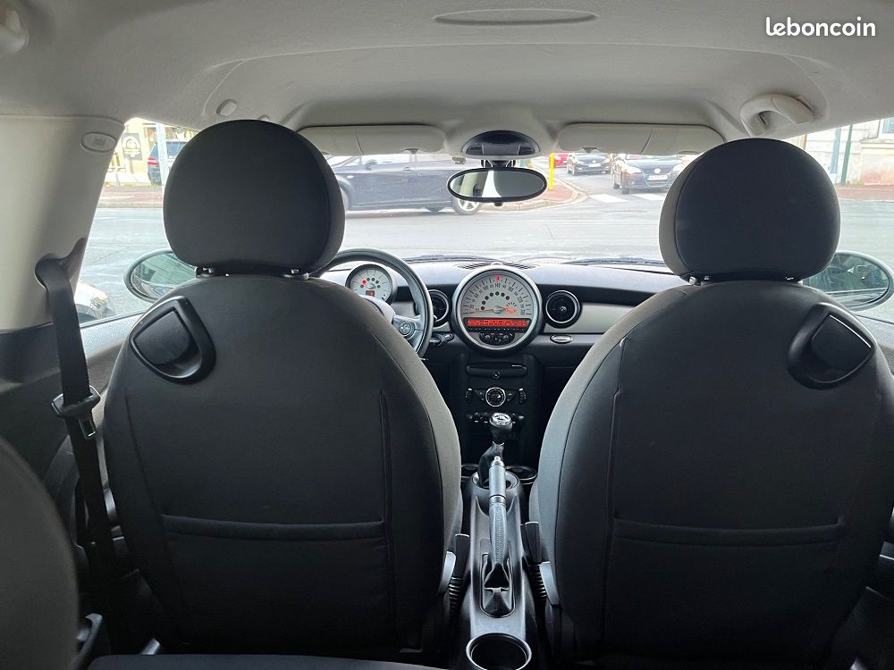 Mini Cooper 1.6 D 110 CV (image 3)