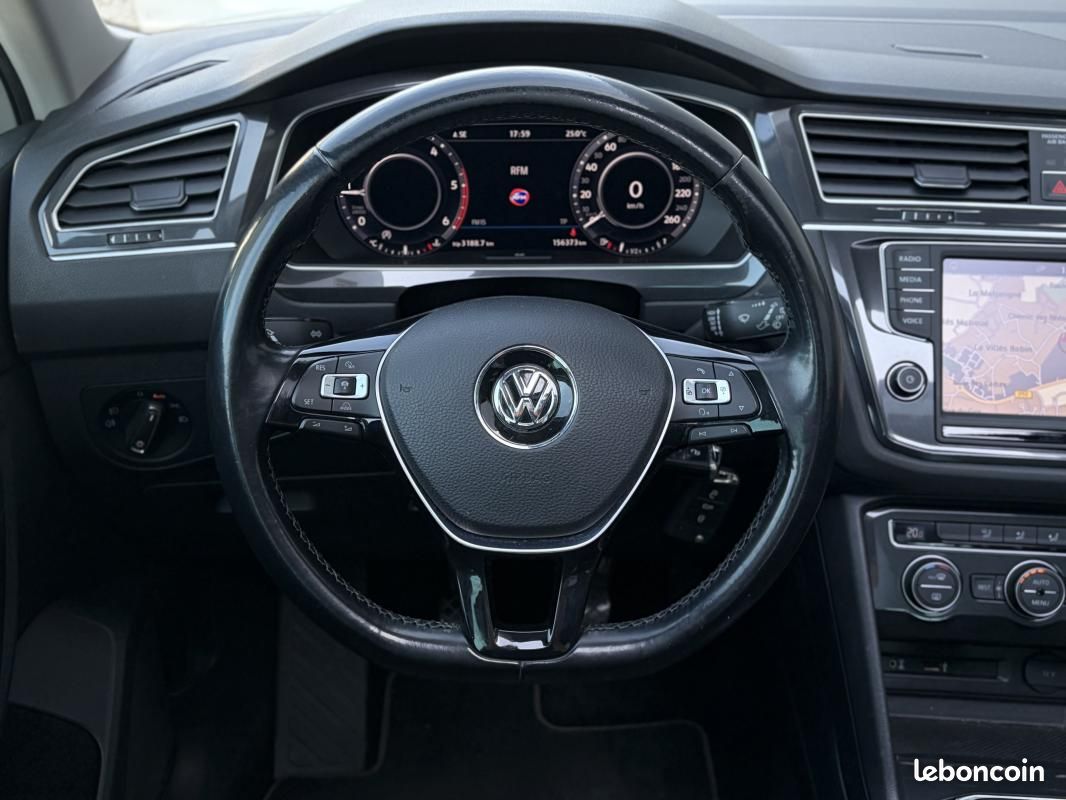 Volkswagen Tiguan 2.0 TDI 150 BVM6 CARAT EDITION PACK RLINE / SUIVI COMPLET VOLKSWAGEN (image 20)