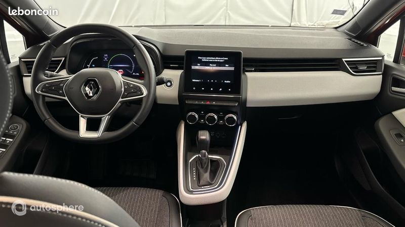 Renault Clio 1.6 E-Tech hybride 140ch Intens -21N (image 11)