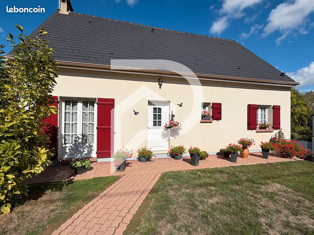 Maison 7 pièces 138 m² · à Crèvecoeur-le-Grand · 138 m² · 247 000 €