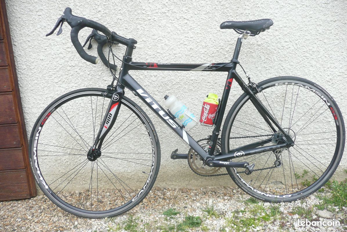 Vélo de course (image 1)