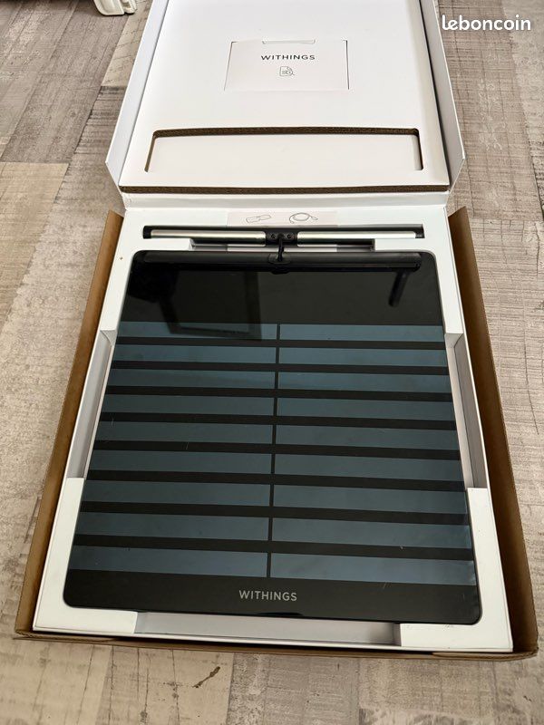 Balance Withings Body Scan, BIA Segmentaire, ECG, Wifi & Bluetooth, Noir ECG 6 canaux avec détection de FA, analyse segmentaire, âge vasculaire, Wifi & Bluetooth, iOS & Google Health TBE (image 1)