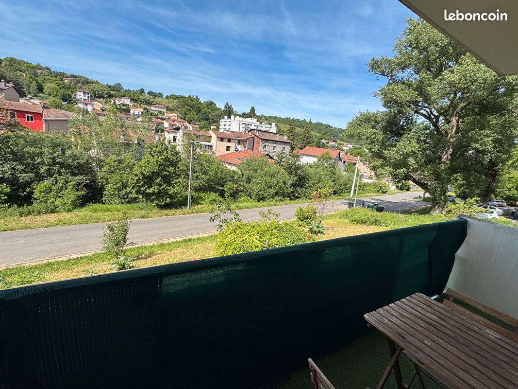 Appartement 4 pièces 75 m² · à Saint-Étienne · 75 m² · 99 000 €