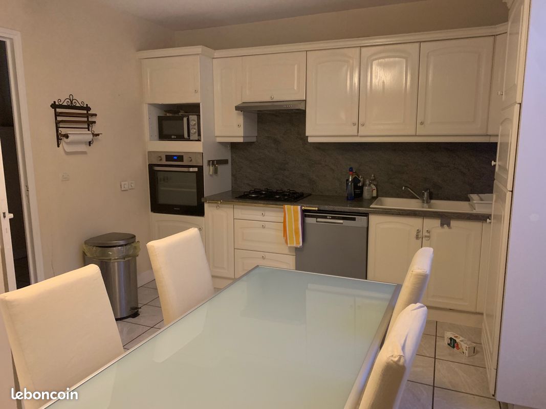 Appartement 5 pièces 140 m² · à Blois · 140 m² · 1 230 €
