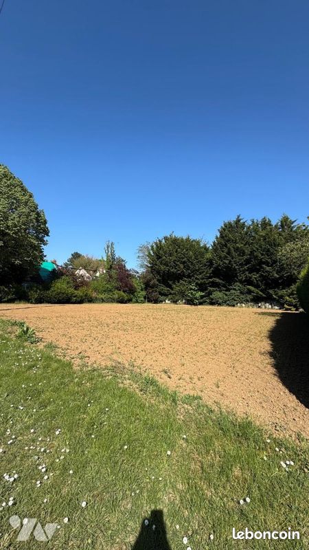 Terrain 580 m² · à Greneville-en-Beauce · 580 m² · 29 400 €