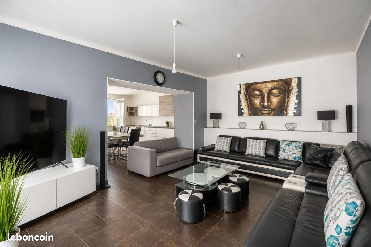 Maison 7 pièces 237 m² (image 1)