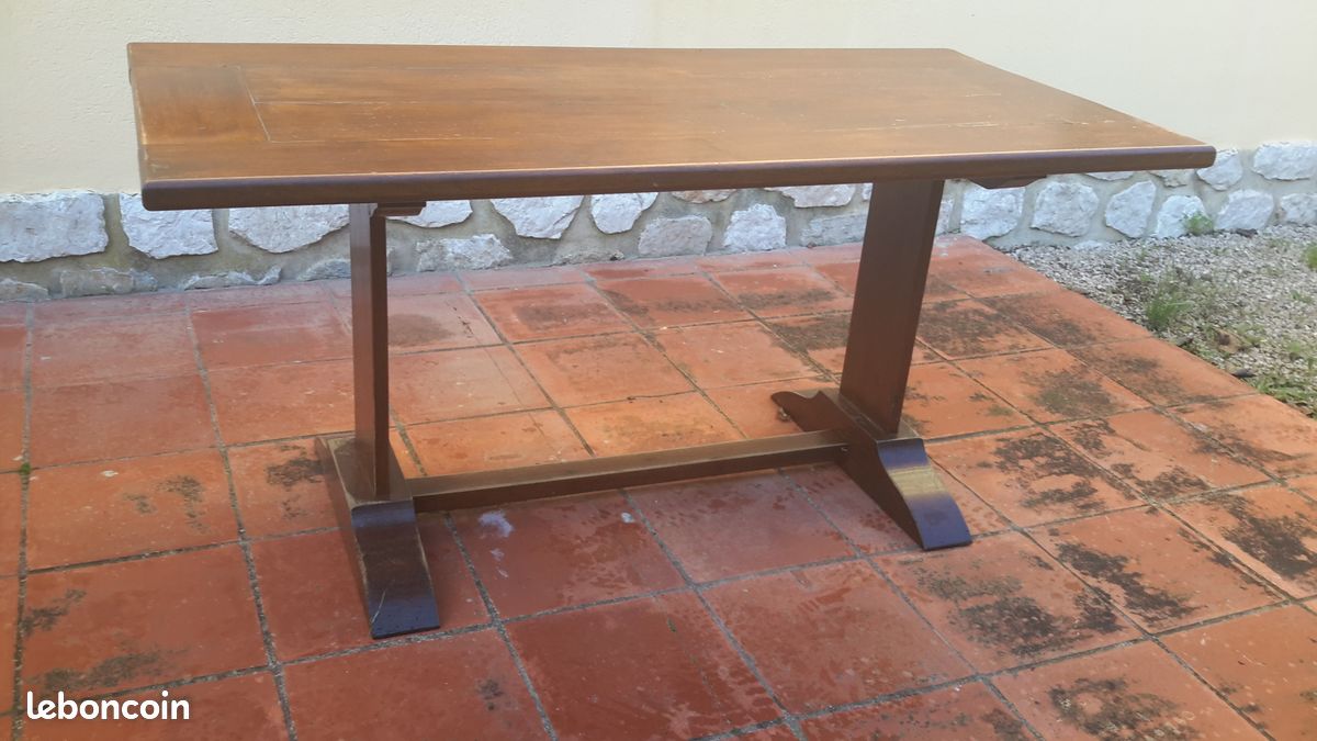 Table (image 1)
