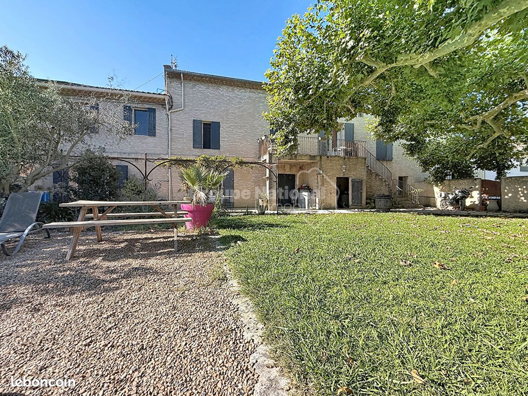 Maison 6 pièces 194 m² · à Noves · 194 m² · 371 000 €