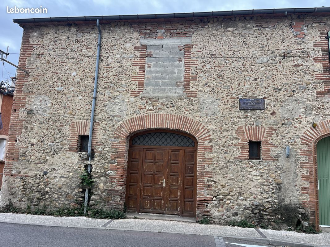 Local commercial 1 pièce 50 m² · à Saint-André · 50 m² · 60 000 €