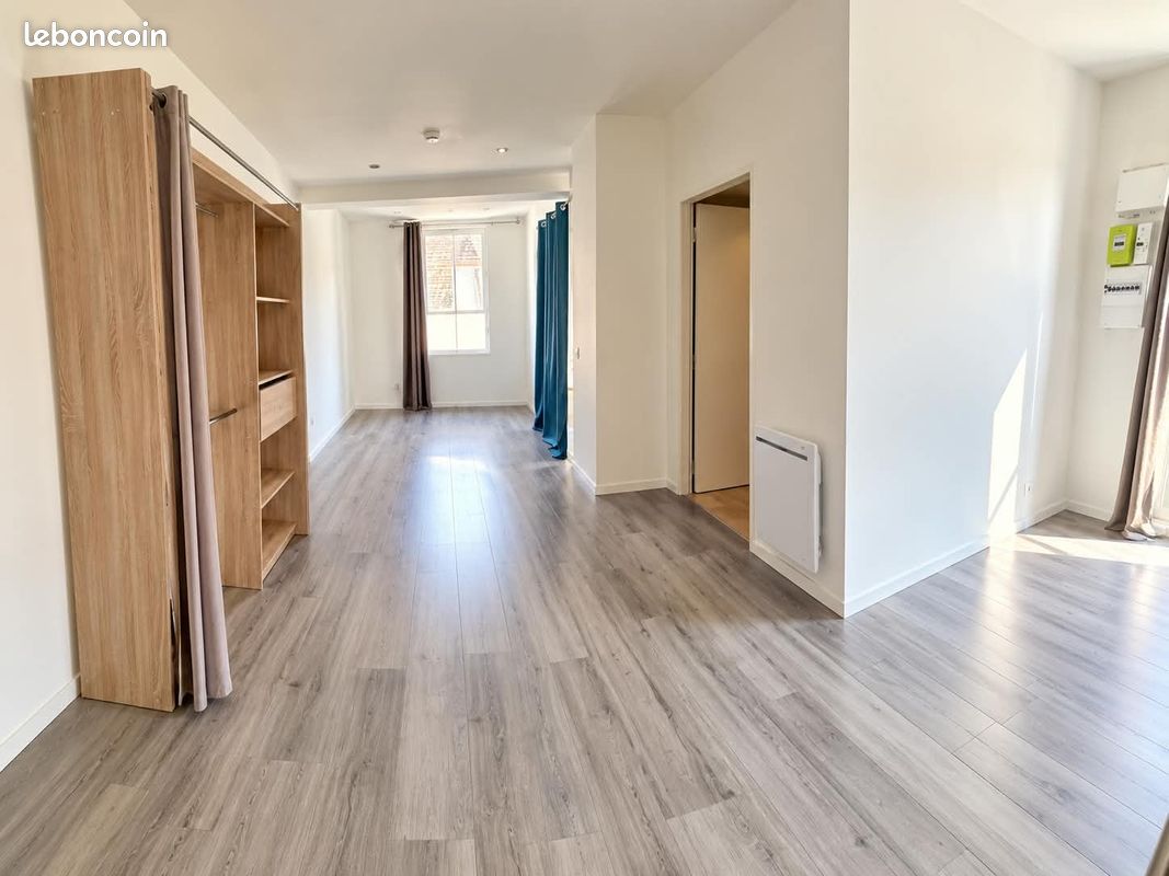 Appartement 1 pièce 33 m² · à La Côte-Saint-André · 33,4 m² · 485 €/mois